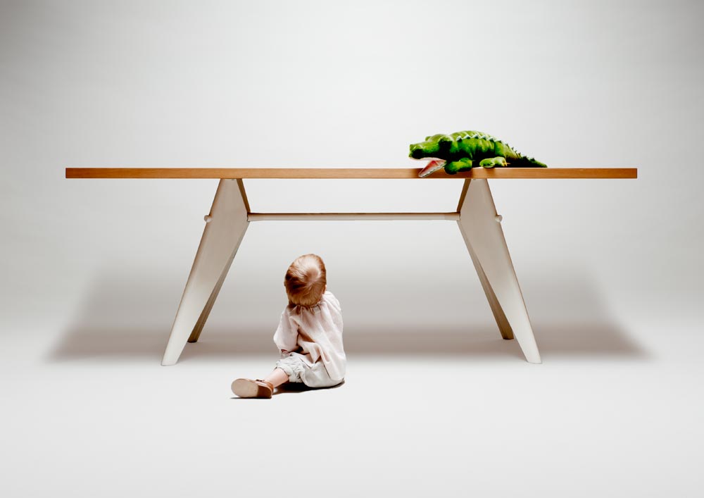 toddler and table